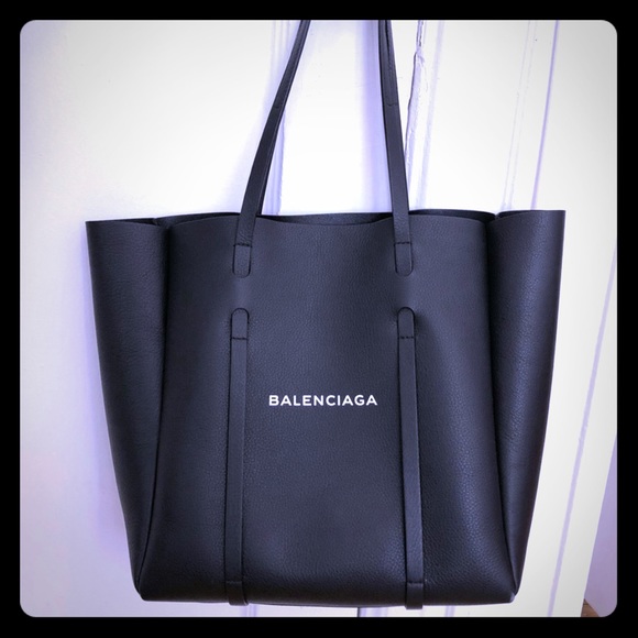 Authentic Balenciaga Tote - Picture 1 of 4
